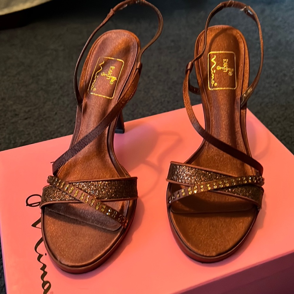The Touch of Nina  Gellus bronze heels